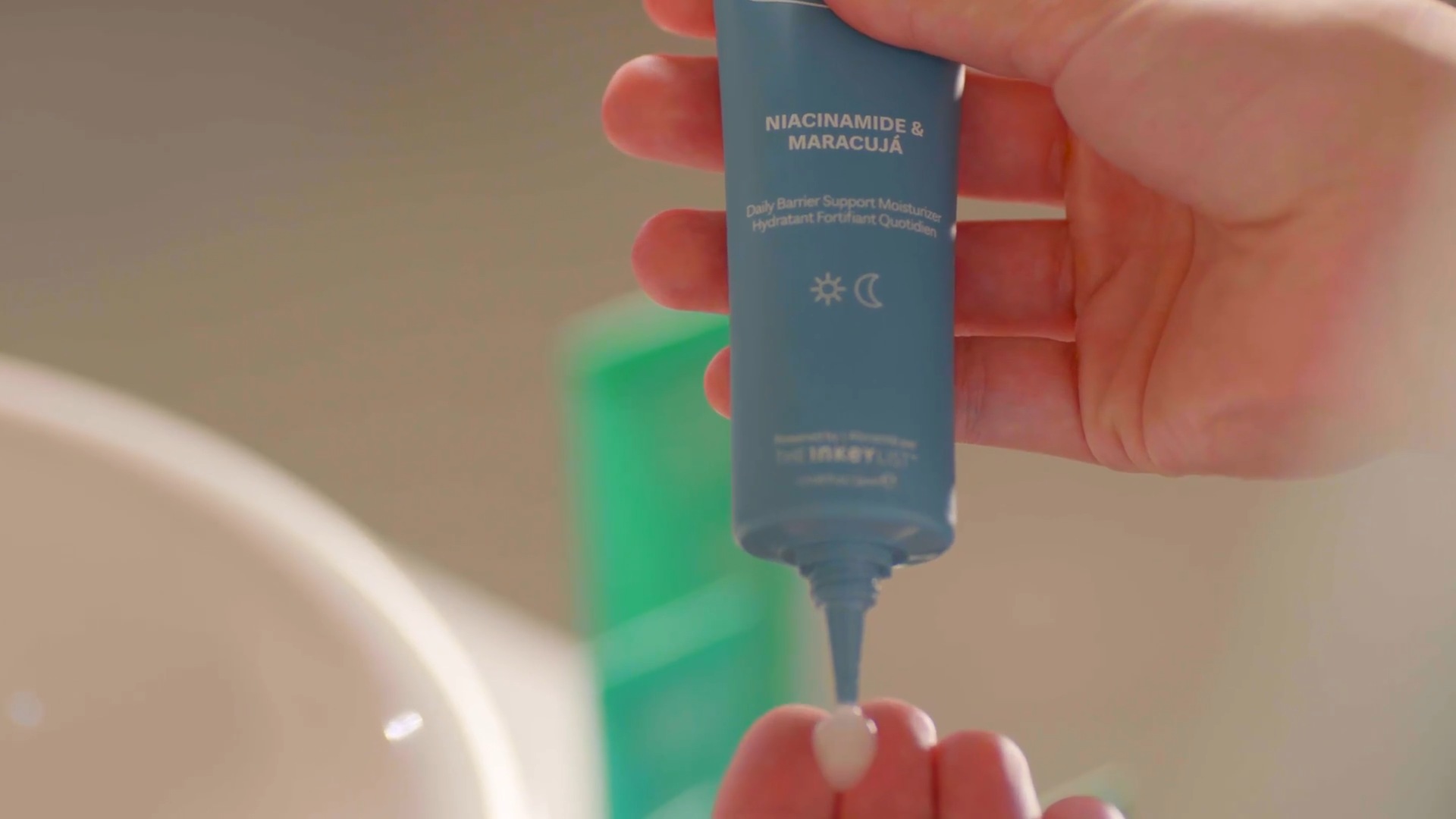 Niacinamide & Maracuja Daily Support Moisturizer Selfless by Hyram